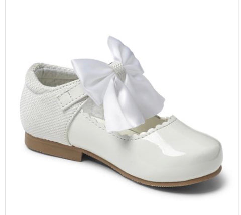 Sevva Girl's White Bow Hard Sole Shoes KIRSTY
